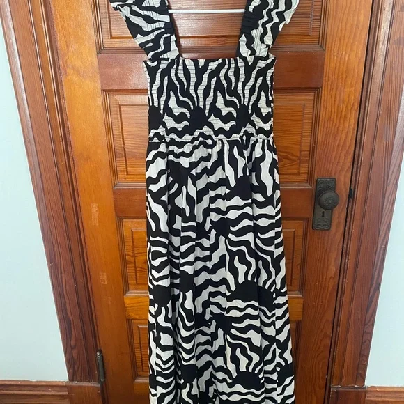 LOFT Black and White Patterned Dress - Picture 2 of 4